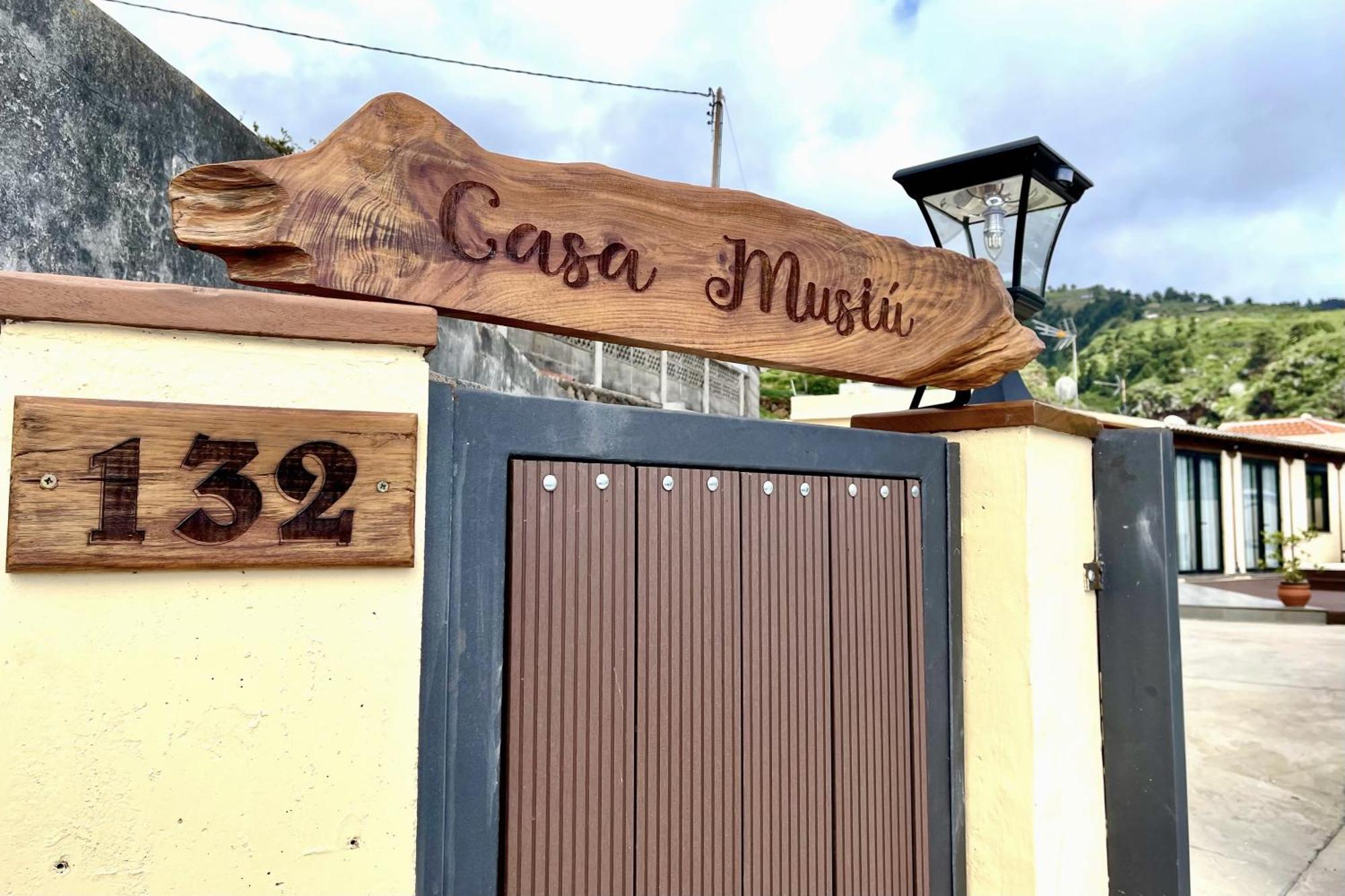 Villa Casa Musiu Vistas Unicas Y Excelente Ubicacion à Las Nieves  Extérieur photo